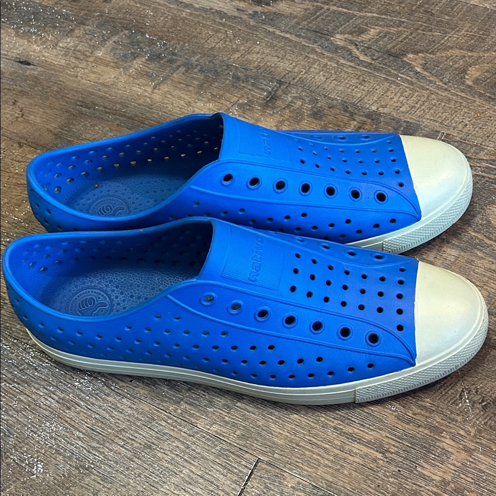 Native Jefferson Blue Perforated Slip-On‎  Cream Rubber Toe Cap Size Men’s 11